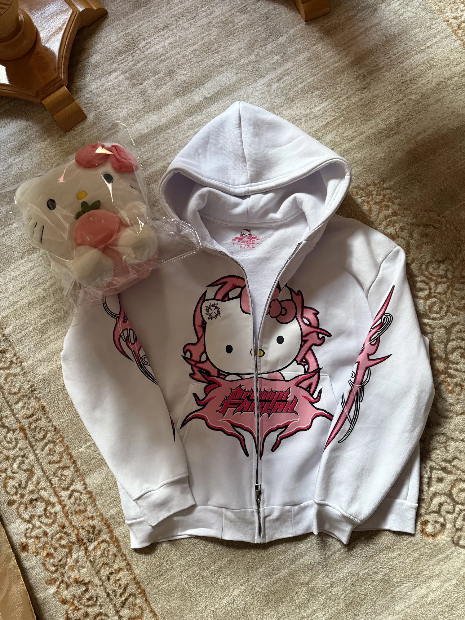 hello kitty hoodie