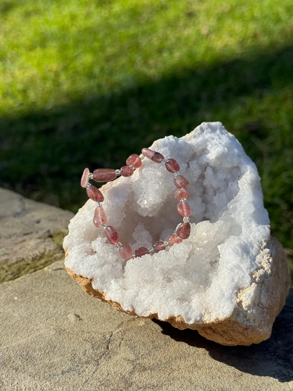 bracelet quartz fraise / سوار من الكوارتز الفراولة