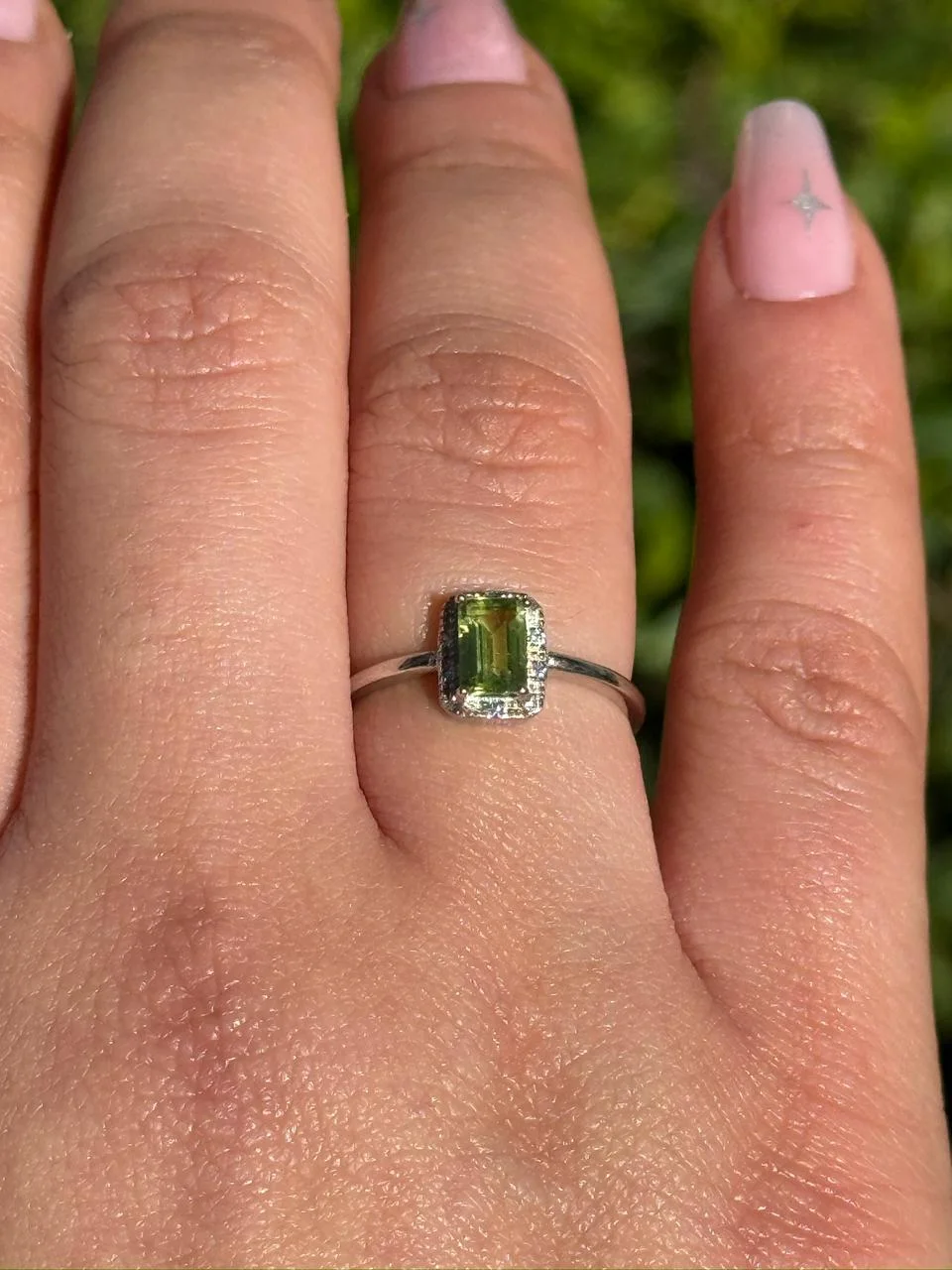 Bague peridot en argent s925/ خاتم من الزبرجد من الفضة عيار 925