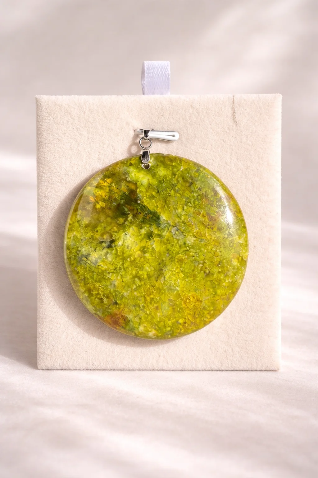 collier Opale verte /قلادة الأوبال الأخضر