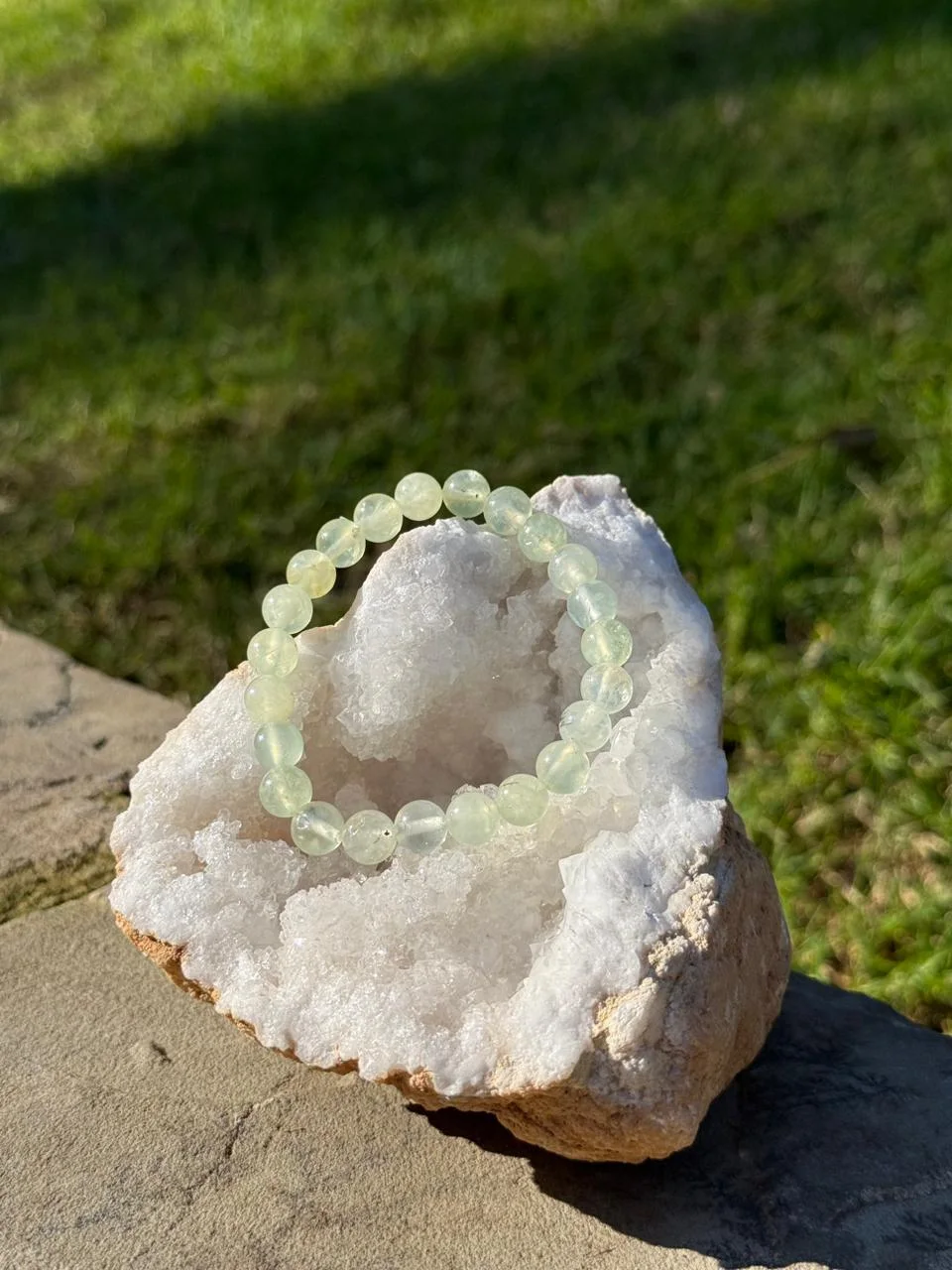 bracelet prehnite / سوار حجر البرينايت الطبيعي