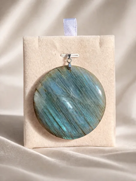 pendentif labradorite /قلادة اللابرادوريت