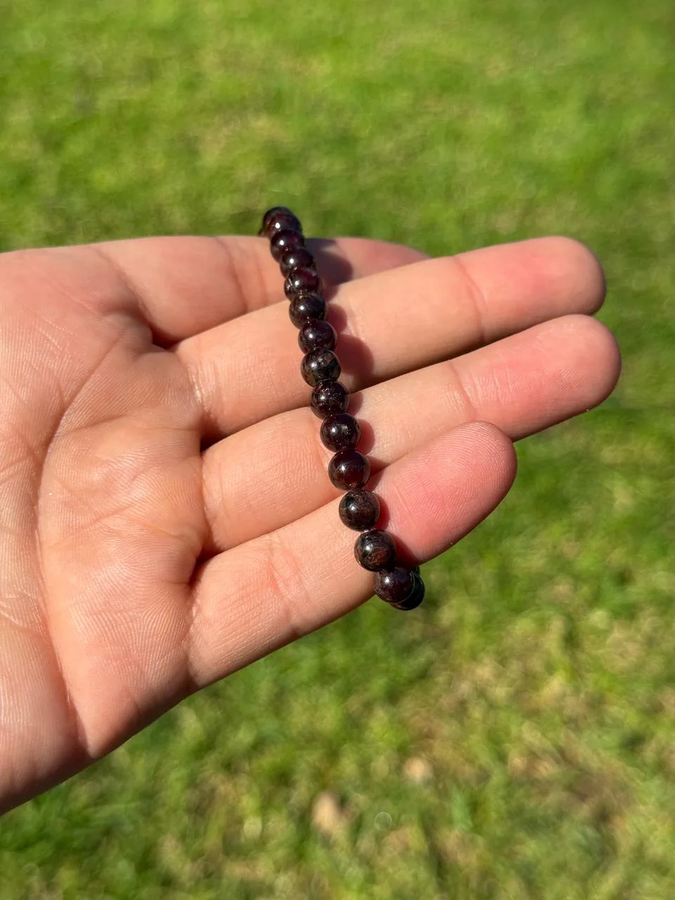 bracelet garnet / سوار العقيق الأحمر