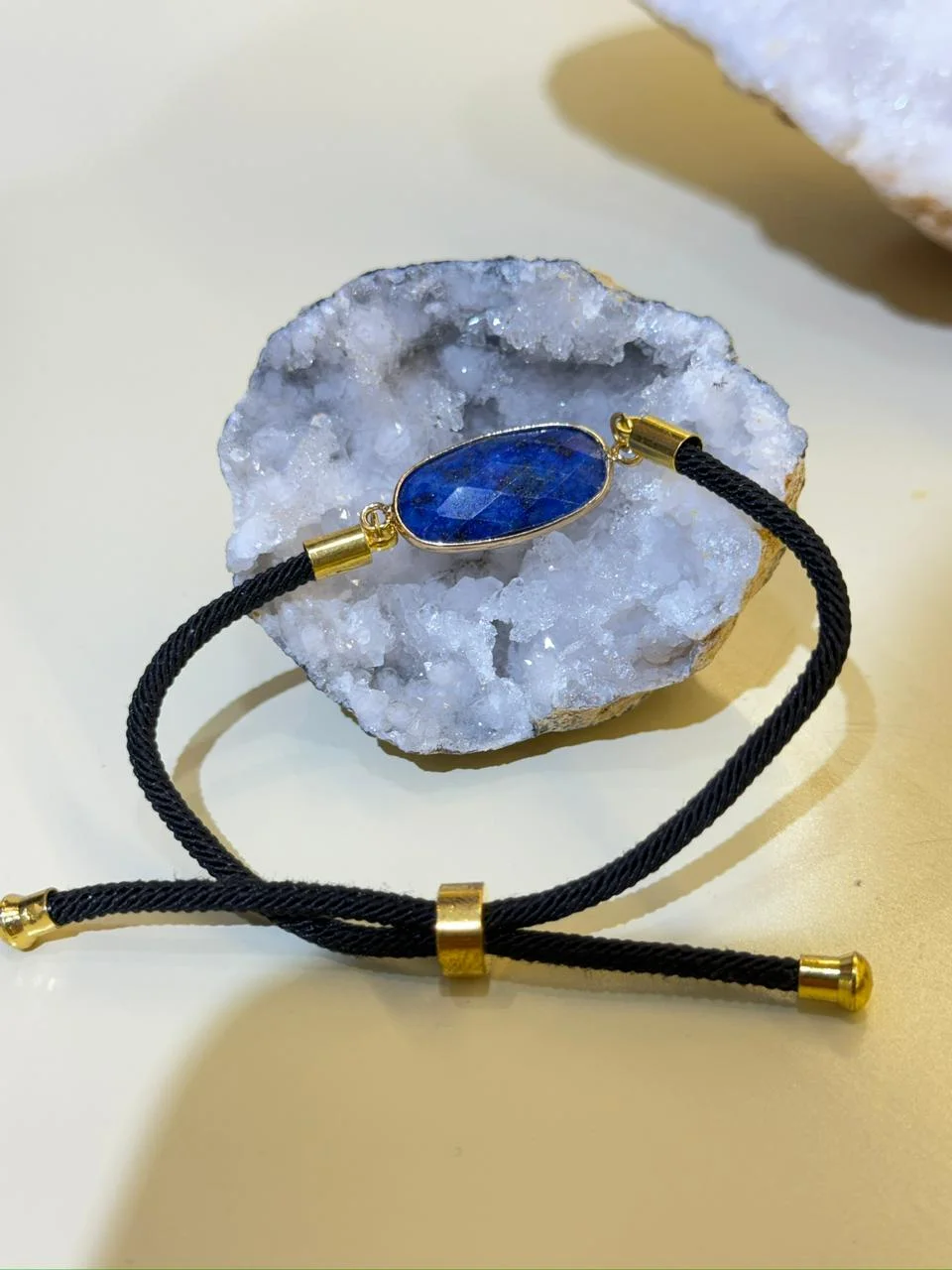 bracelet lapis lazuli /سوار من اللازورد