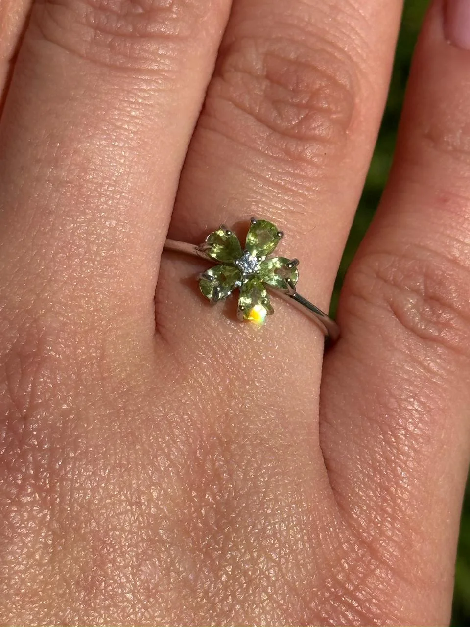 Bague peridot en argent s925/ خاتم من الزبرجد من الفضة عيار 925