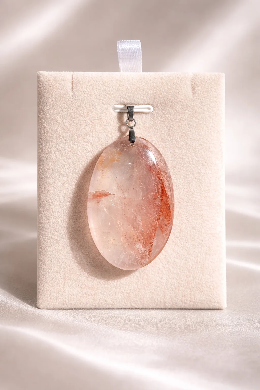 colliers quartz rouge /قلادات الكوارتز الأحمر