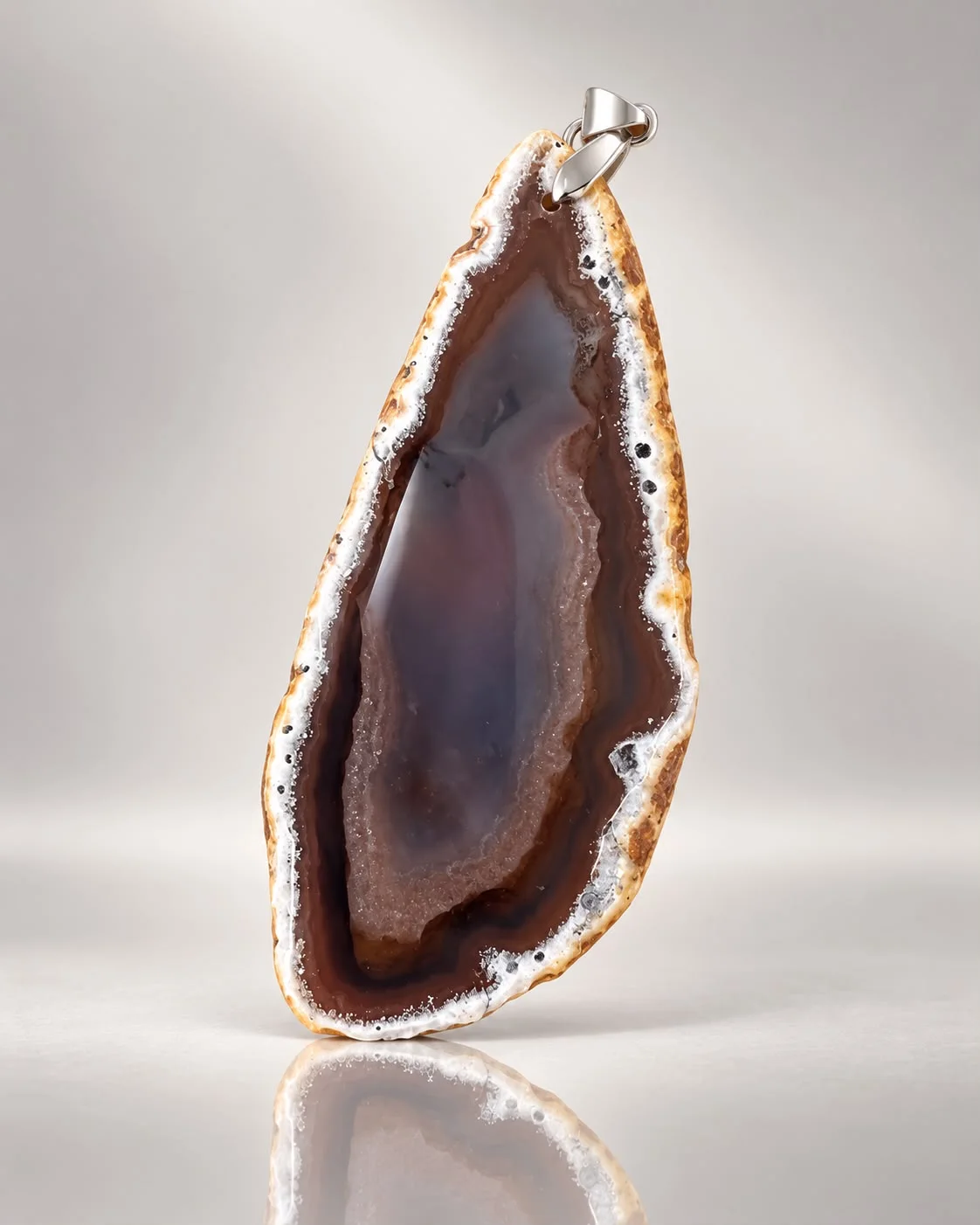 colliers agates /قلادات العقيق