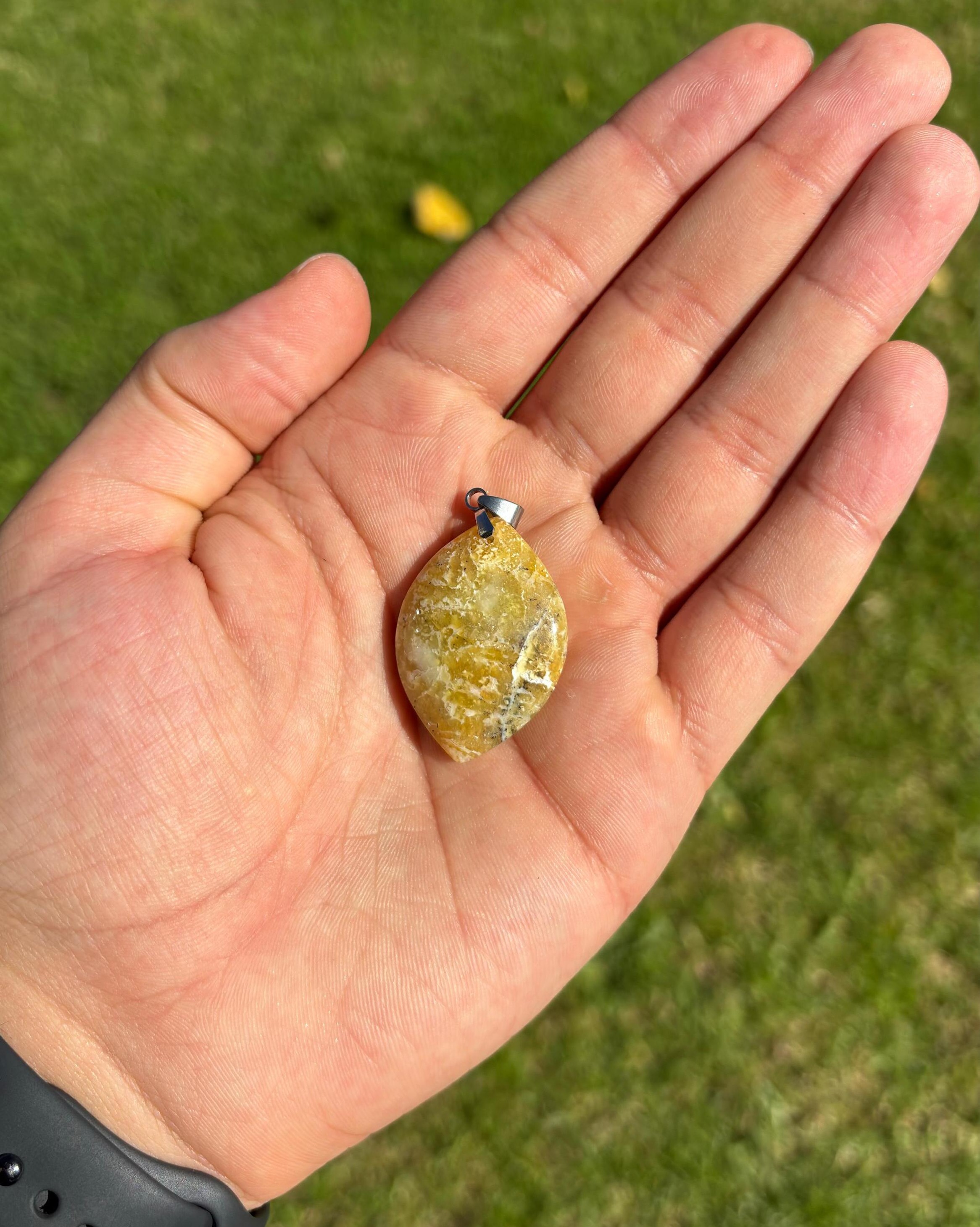 collier Calcite jaune /قلادة الكالسيت الأصفر