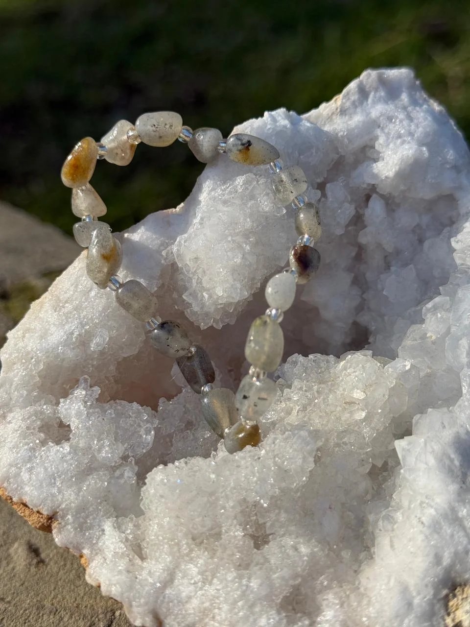 bracelet labradorite/ سوار من حجر الطاووس