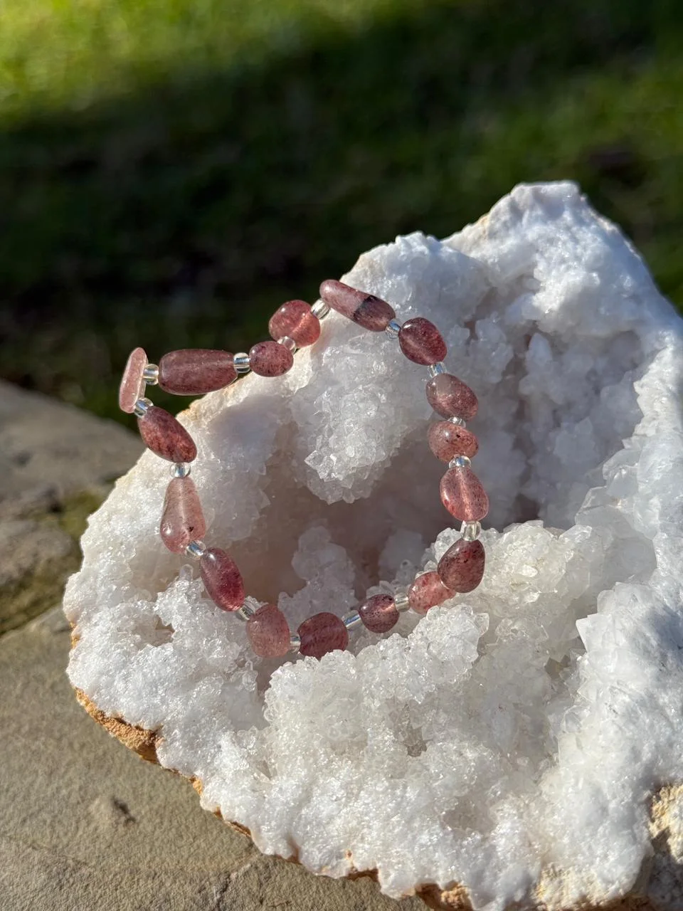 bracelet quartz fraise / سوار من الكوارتز الفراولة