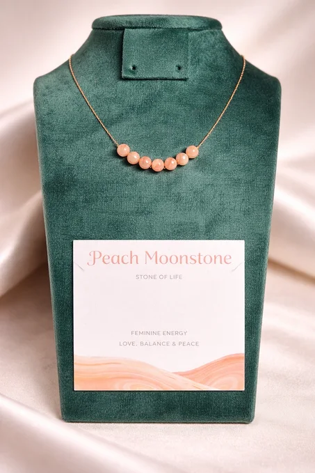 collier peach moonstone avec acier inoxydable