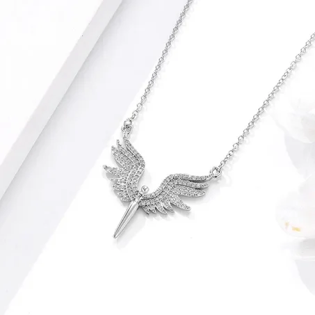 Chaine Papillon en acier inoxydable + boite cadeu