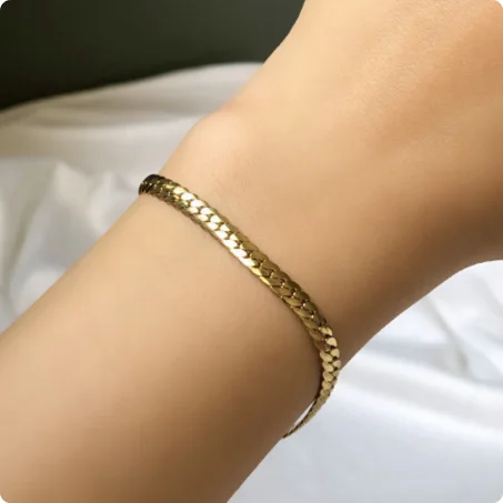 Gourmette ras de cou en acier inoxydable