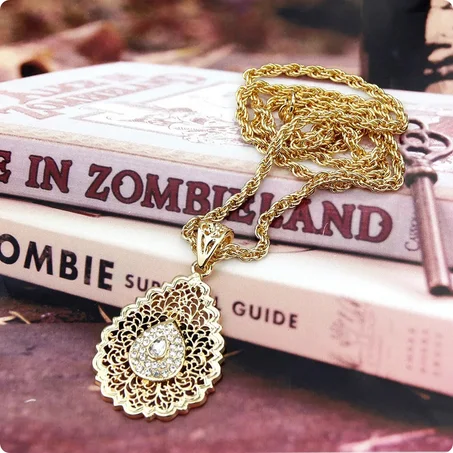 Collier long pendentif pour femme style marocain + boite cadeu