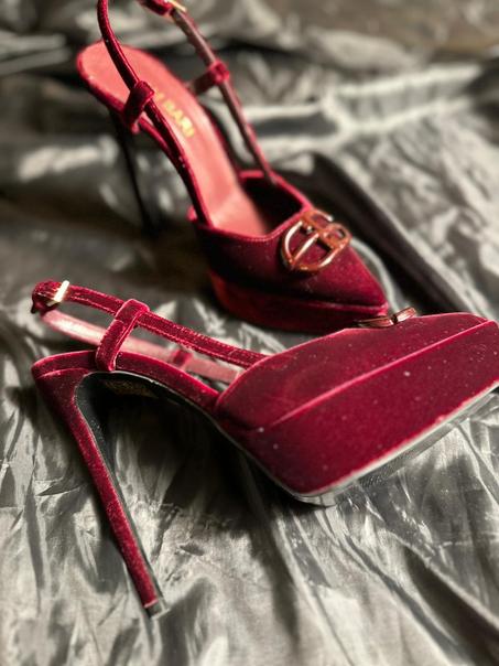 SEXY BORDEAUX VELOUR