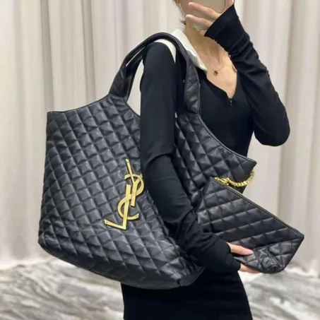 Sac de courses Icare Maxi en cuir matelassé - Sac à bandoulière en cuir pour femmes