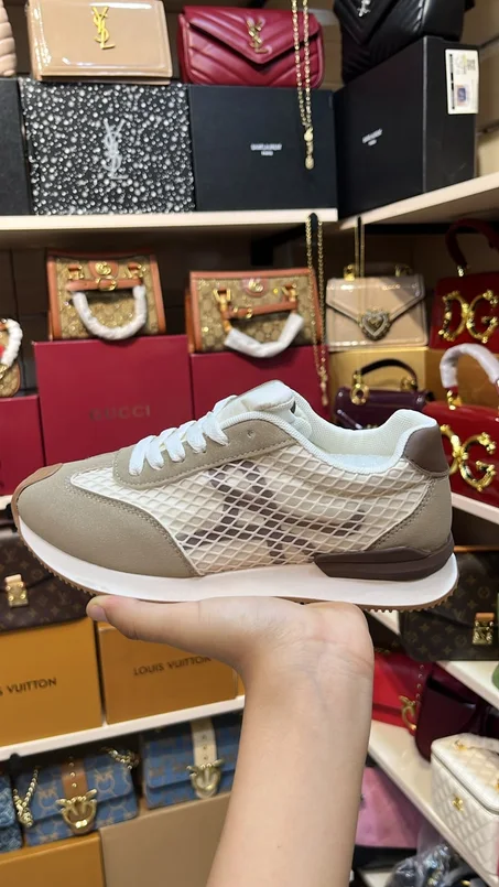 لجديد دائماً مع lbyad store
