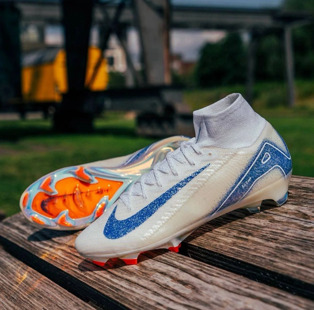 ⚡ Chaussures de Football Nike Mercurial Authentiques – Montantes & Coupées ⚡