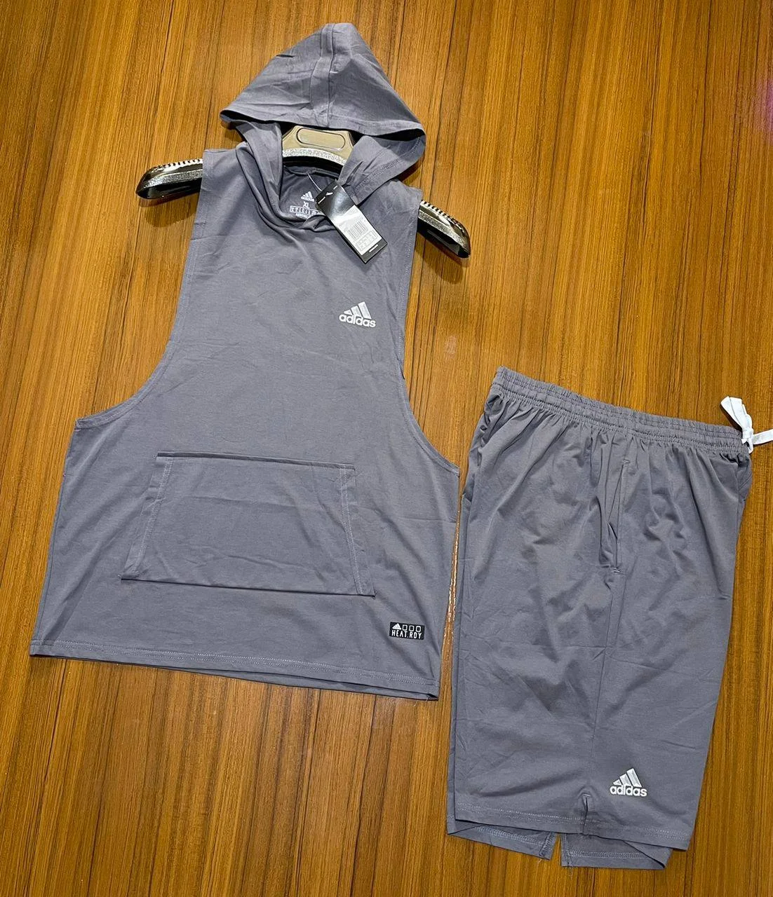 Ensemble short débardeur