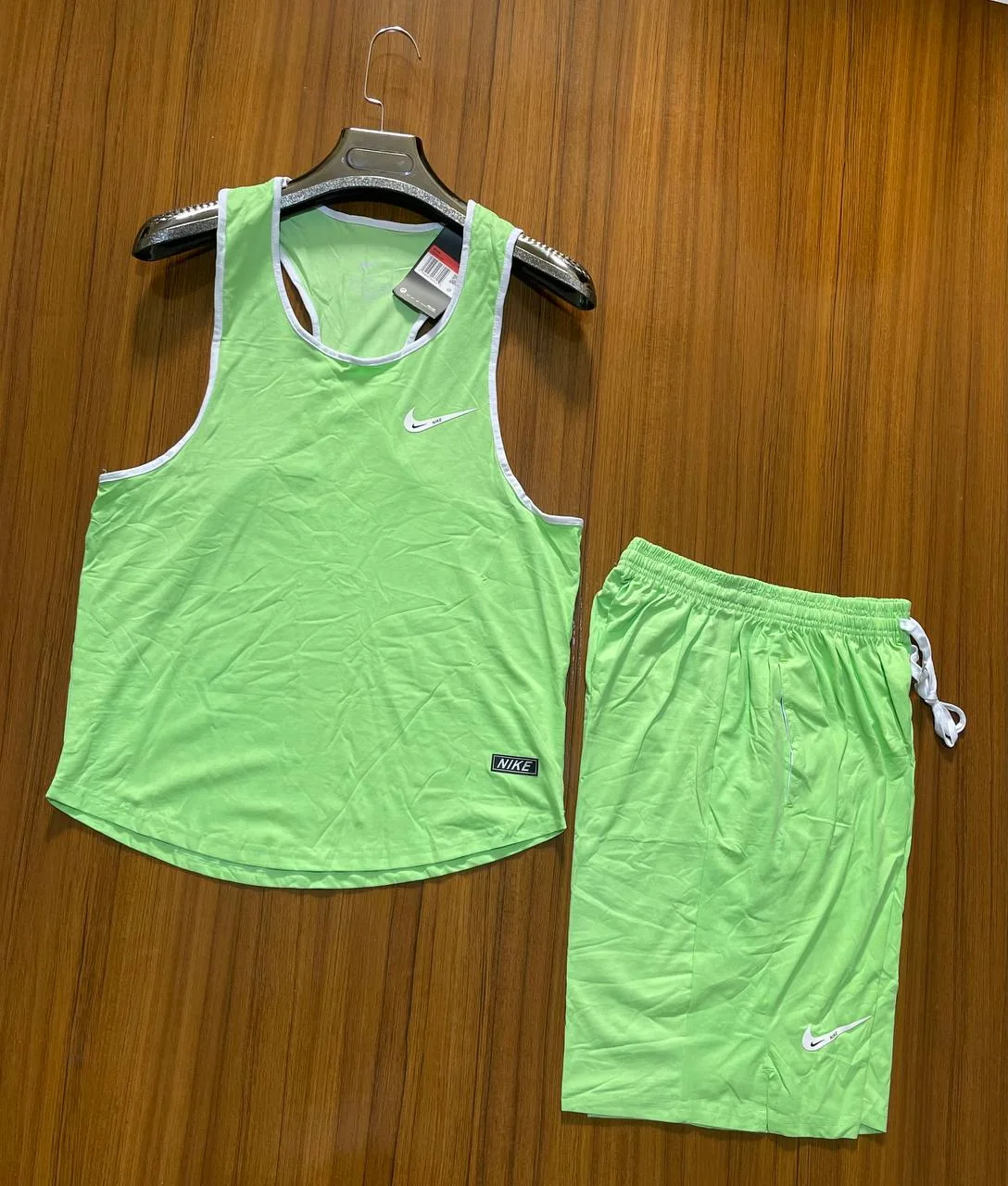 Ensemble short débardeur