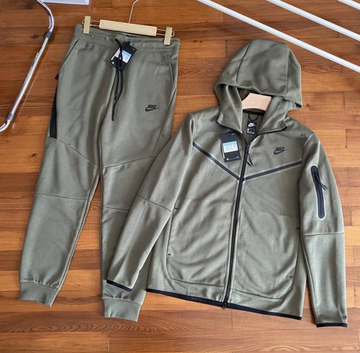 👕 Ensemble Nike Tech Authentique