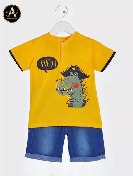 Baby bol Barcelona طقم 2قطع (تيشيرت + شورت جينز)