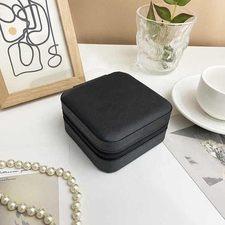 علبة تخزين المجوهرات المحمولة للأقراط والمجوهرات اليدوية والقلائد والخواتم - علبة صغيرة أنيقة ومميزة جديدة للمجوهرات