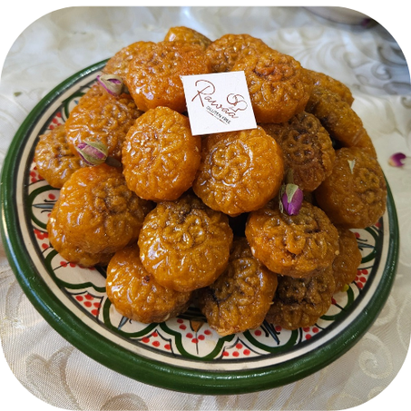 Makrout au sésame .dattes et amande     1 kg