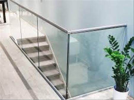 (Gard-corps ) حواجز أو درابزين