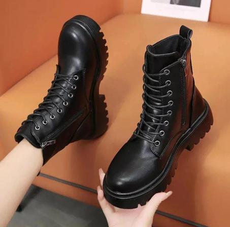 👢 بوت نسائي جلدي أنيق – أناقة وراحة استثنائية 👢