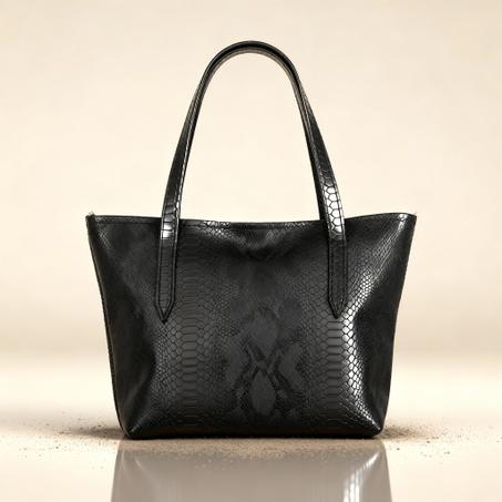 YORA Icon – Le Classique Chic