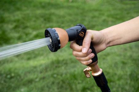 الانبوب الماء