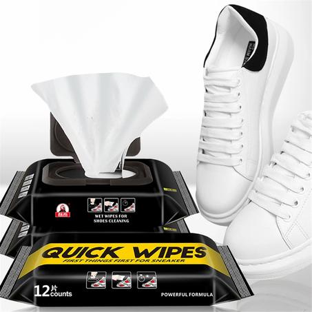 مناديل تنظيف الأحذية – Quick Wipes (علبة 60 منديل)