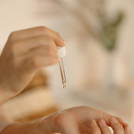 أفضل سيروم للبشرة المعرضة للحبوب