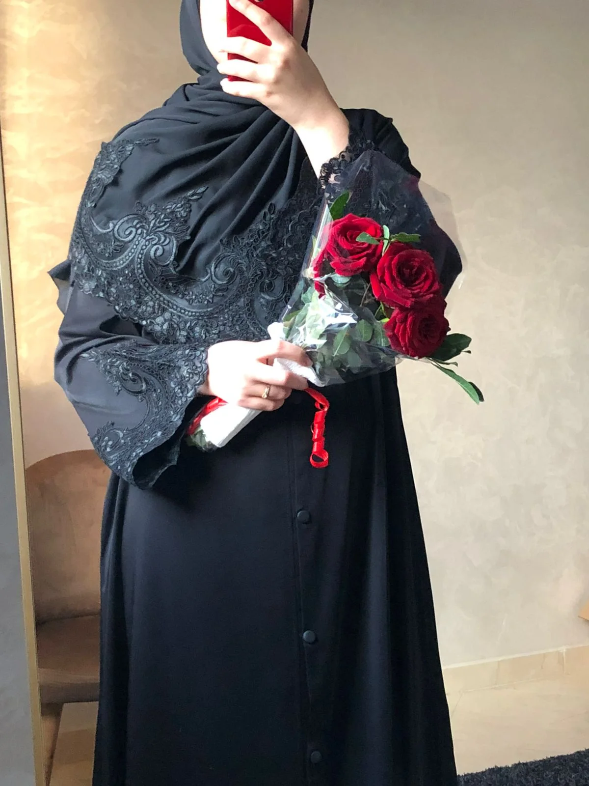 abaya noir + foulard