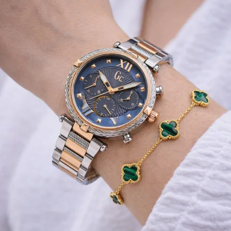 ساعة Gc + براسلي