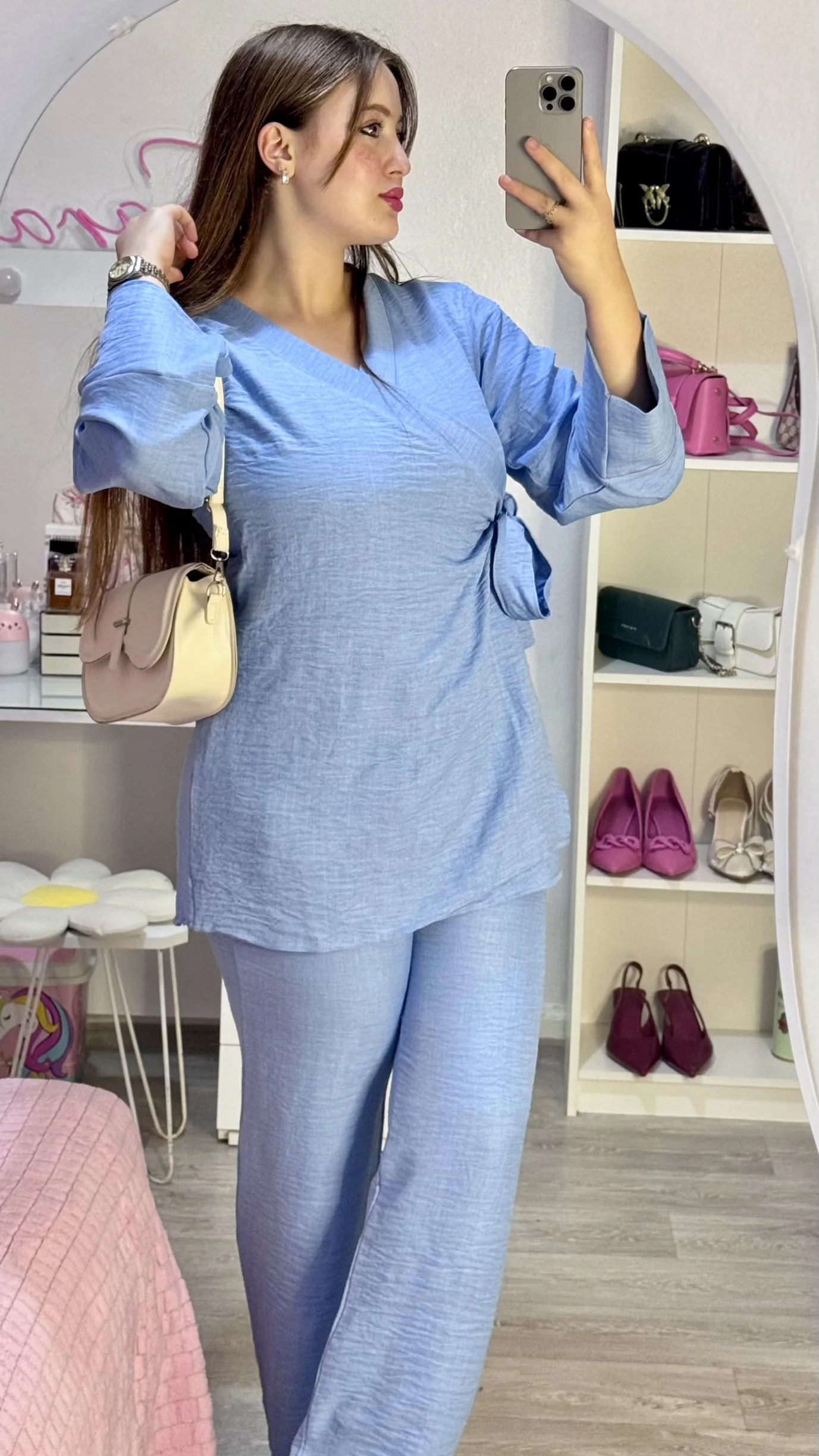 اونصومبل صيفي بتصميم رائع، يجمع بين الفخامة و الأناقة