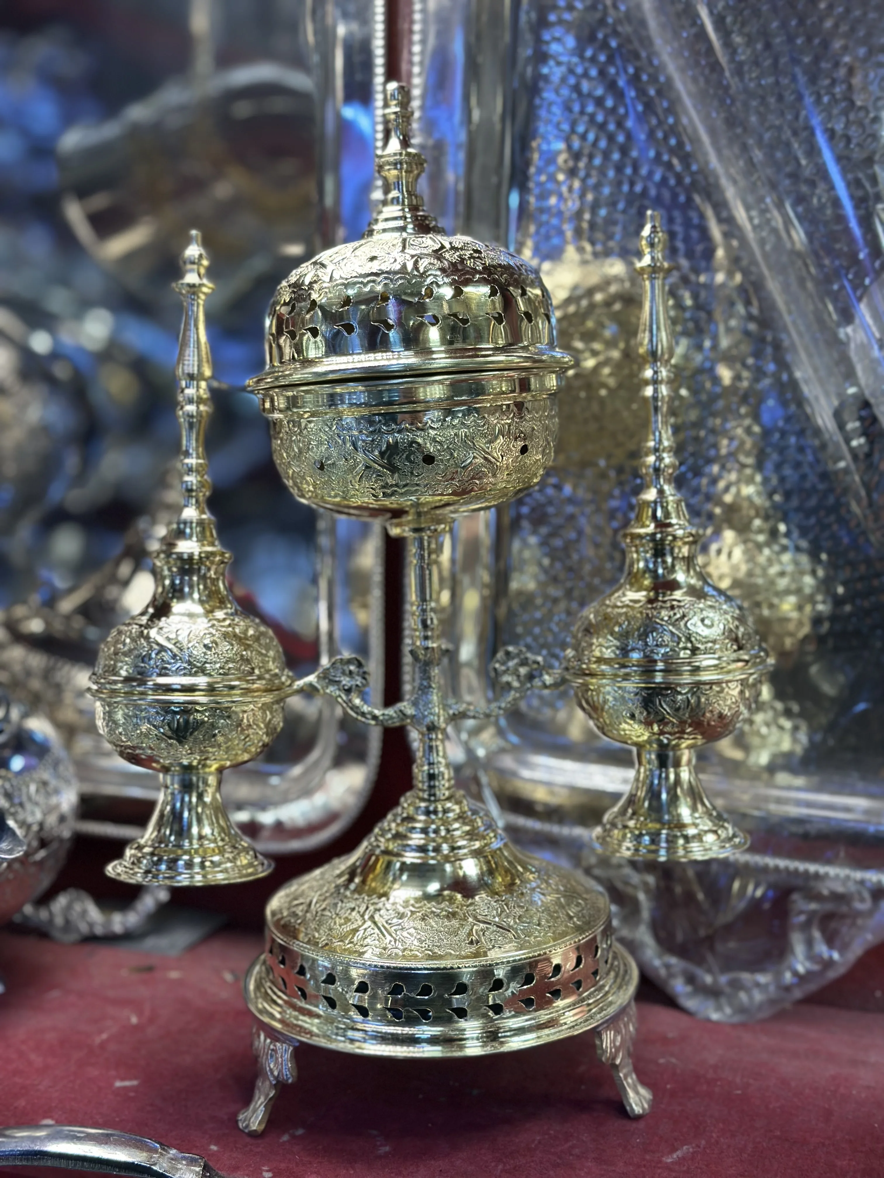 Mukhrah avec les jets des peupliers