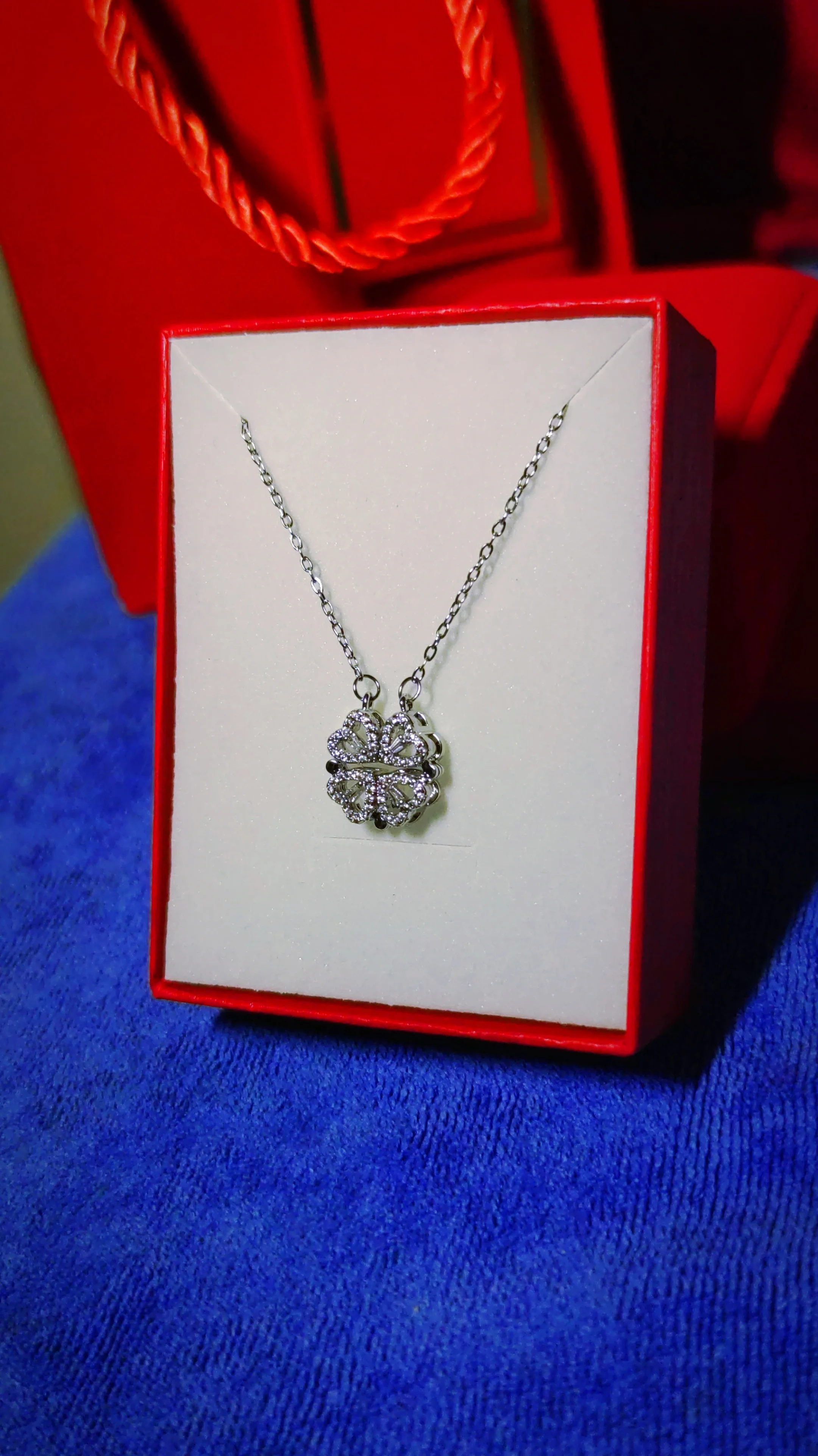 سلسلة قلوب الحظ