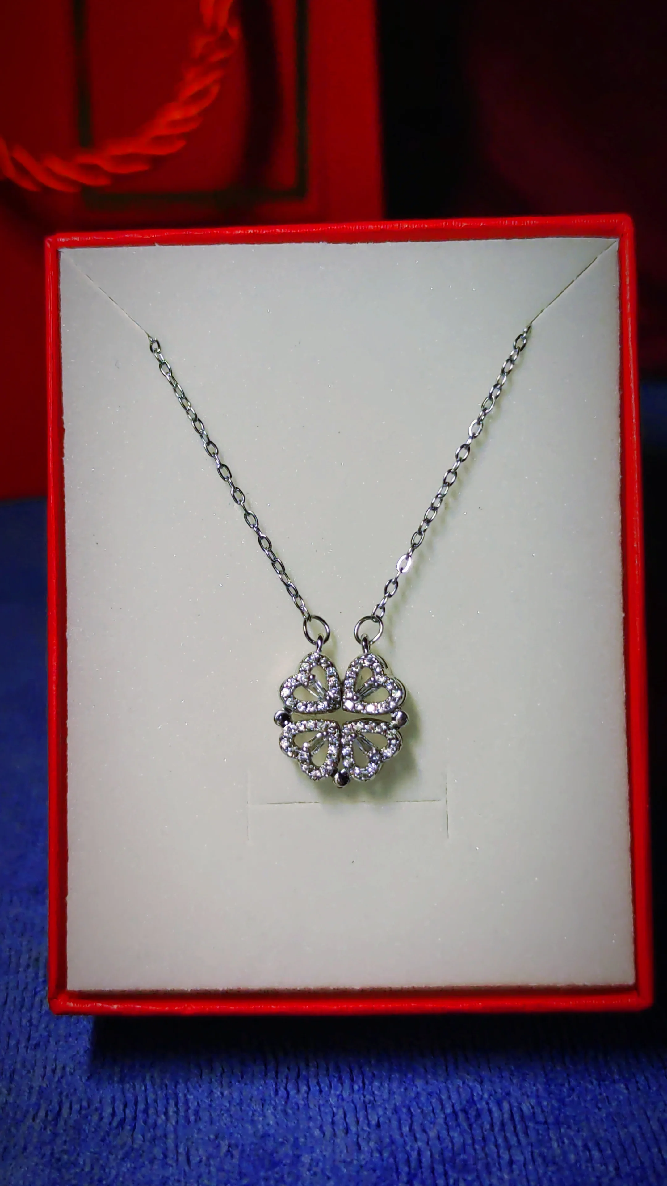 سلسلة قلوب الحظ