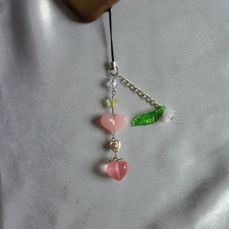 Flowing Phone Charm