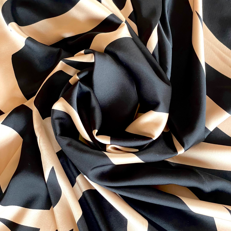 🌙 Abaya « Luna »