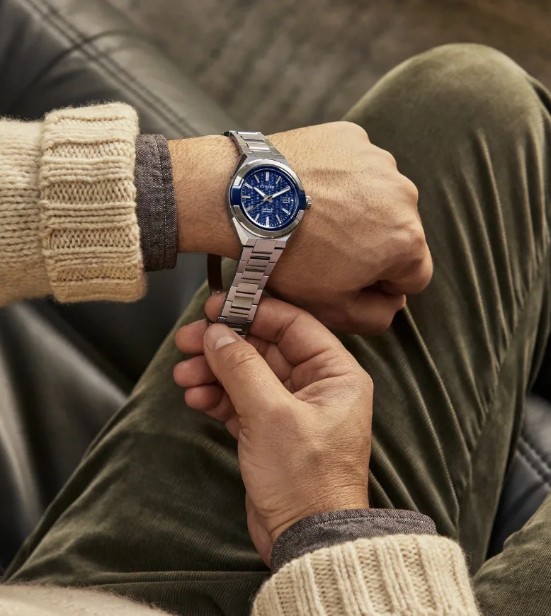 AUTOMATIC WATCHES