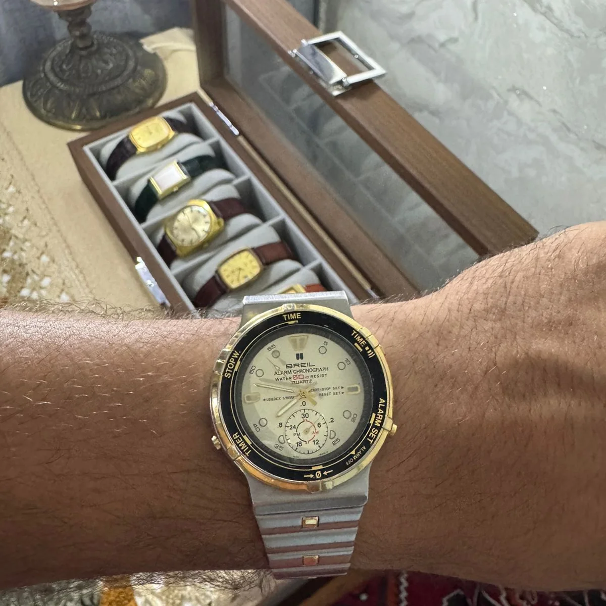 chronographe vintage Breil Cruiser (ou Breil Wide) 50M Resist) datant du début des années 1990.