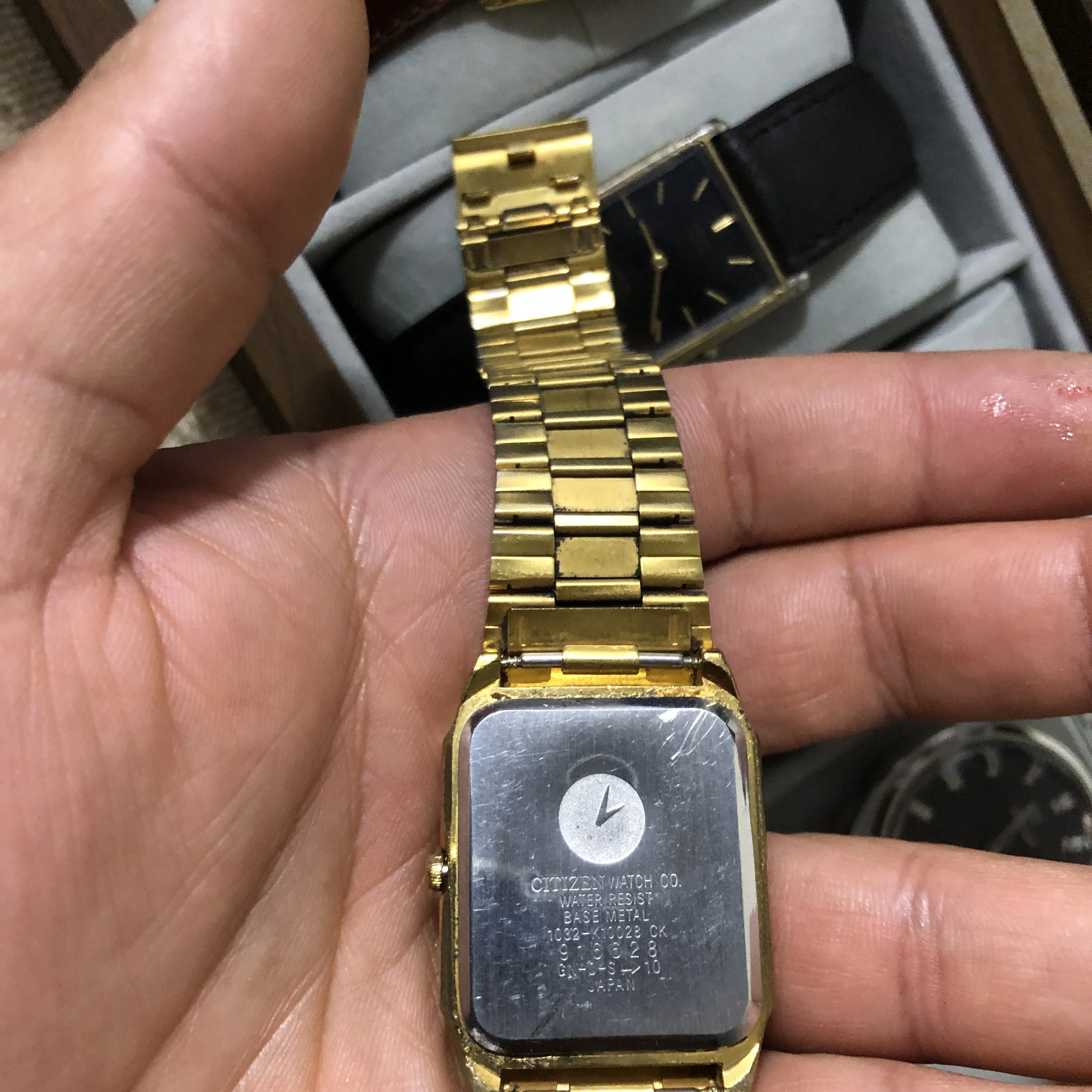 ⌚❌Citizen ❌ Vintage Citizen CQ Watch Men Gold Tone Black Dial