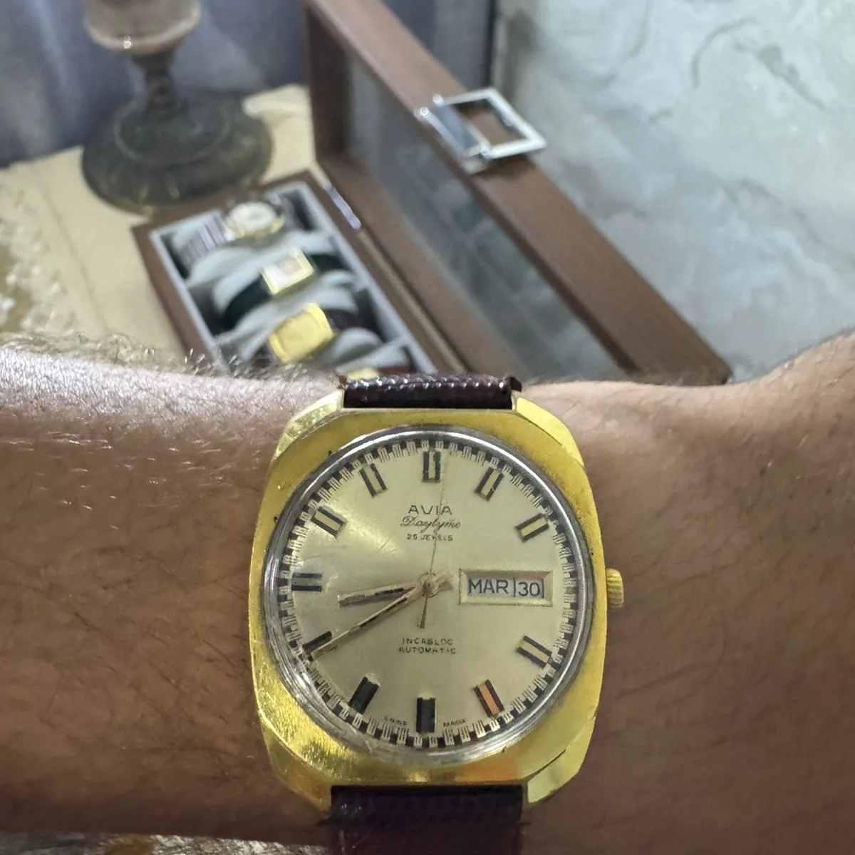 ⌚️montre est un modèle vintage de la marque suisse Thermamed, datant principalement des années 1970