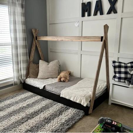 Découvrez notre lit une place pour enfant en forme de maison qui apportera une touche de luxe à la chambre de votre petit trésor