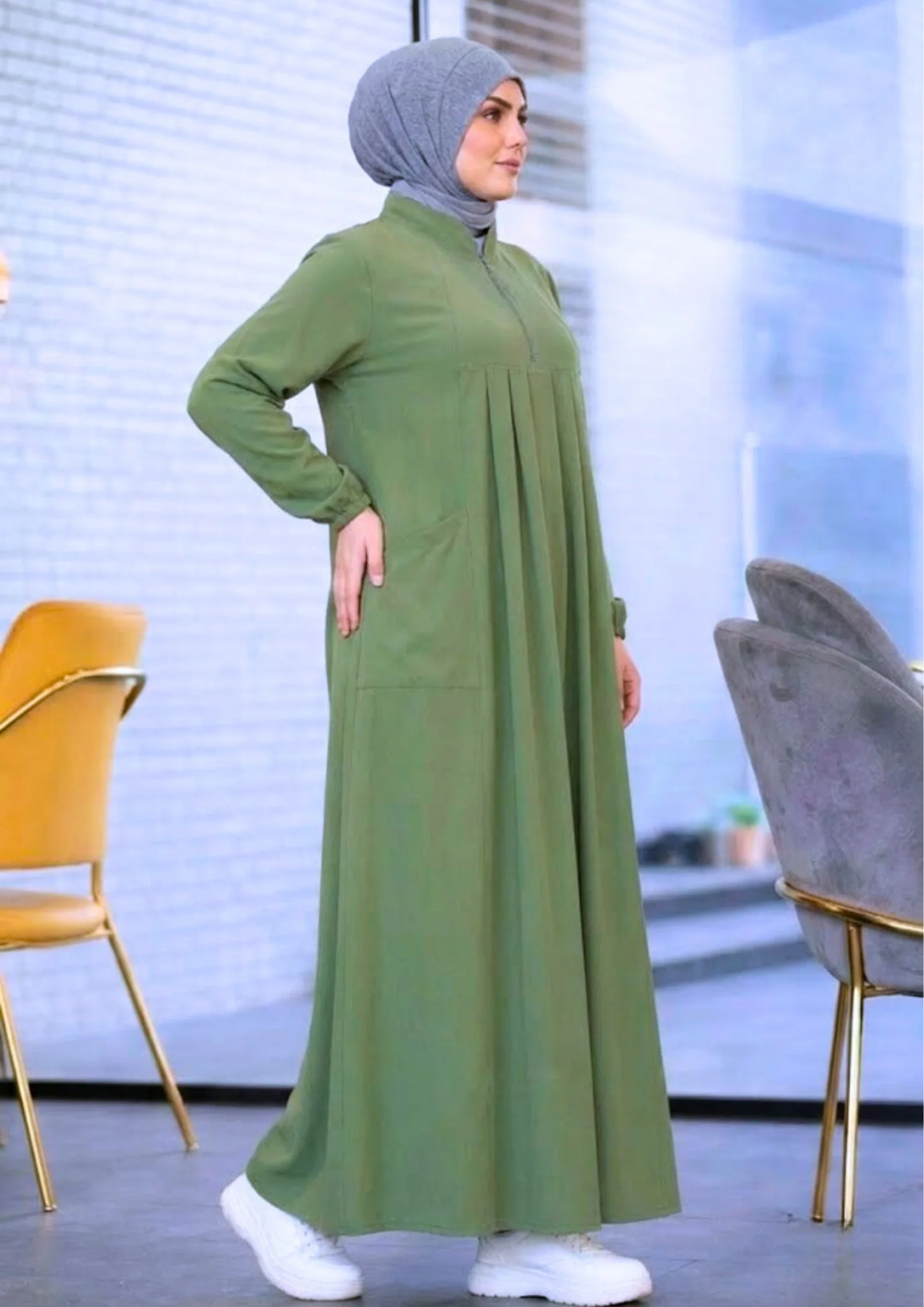 كسوة فودان أنيقة ودافئة بجيوب جانبية – تصميم عملي لفصل الشتاء