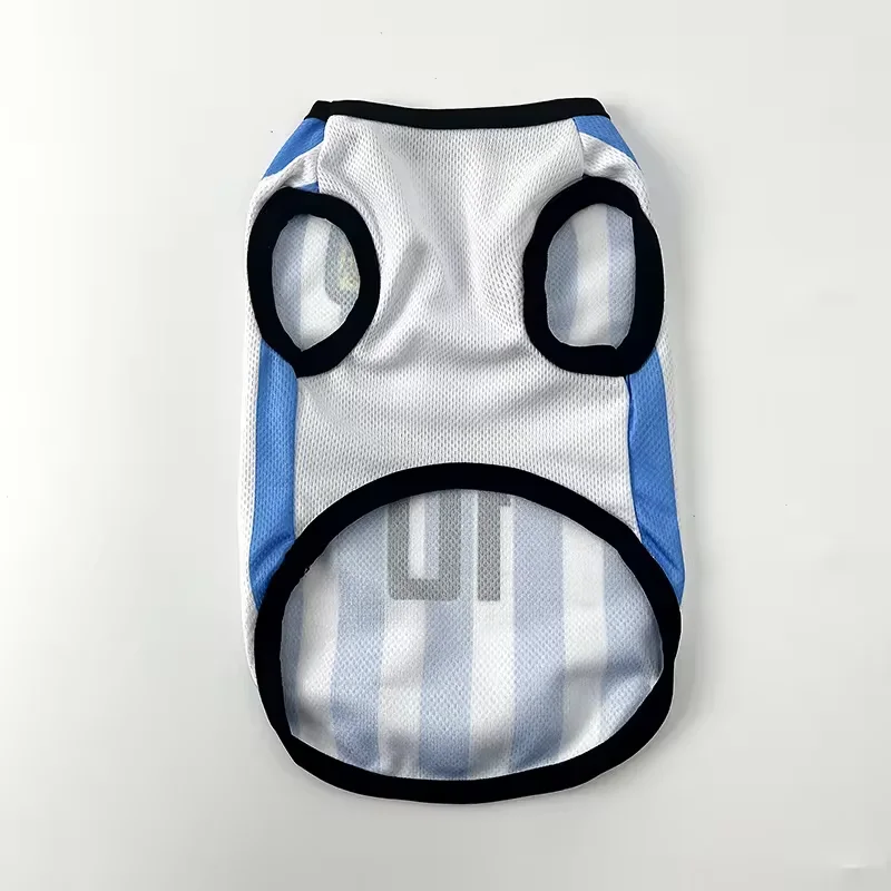 Vêtements de sport d'été respirants pour chiens vente en gros vêtements bon marché pour chiens d'Espagne maillot de football vêtements pour animaux de compagnie