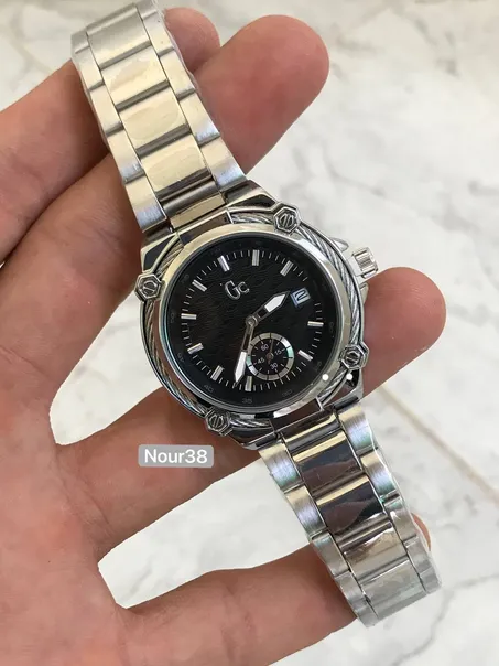 Guess collection pour femme + parfum cadeau